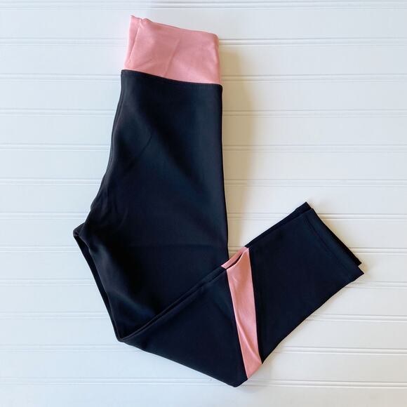 Revolve Iris & Ink Black Coral Pink Pantaloni Cropped High Waist Legging - Picture 5 of 10
